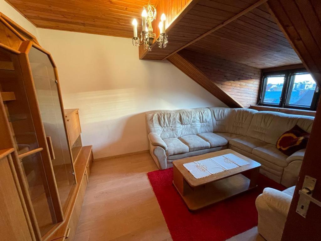 Attic Flat In The Center 公寓 布拉迪斯拉发